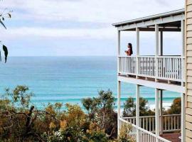 The Artists Beach House，位于洛恩的酒店