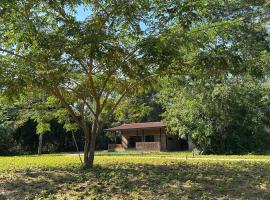 บ้านเหนือนำ - a home of neua，位于南府的酒店