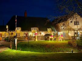 Old Thatch Bambers Green，位于泰克利的酒店