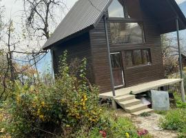 კოტეჯი მათე，位于Khulo的酒店