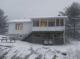 Georgian Bay 3-bdrm lakefront Main House