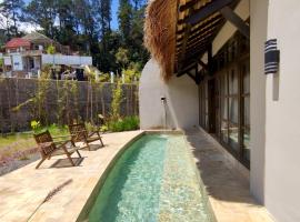 Lotus by Suasana Villa，位于萨兰甘的酒店