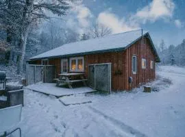 Pine Lake 3-Bedroom Cottage #12 - The Gallery