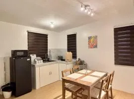 Cozy Home Near Clark wt Parking, Netflx, Pool