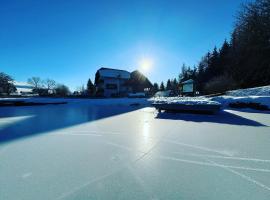 Jerà am Furtnerteich Hotel-Ristorante&Relax，位于马里亚霍夫的酒店