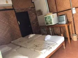 Yamawa Guesthouse Trang ยามาวา เกสเฮาส์