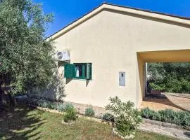 Holiday Home Sandra by Interhome