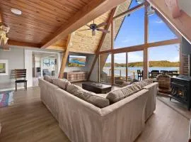 Camel Rock-ON Beaver Lake-Sweeping Views-Sleeps 18