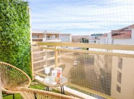 Wifi, Climatisation, Parking privé, Calme, Vue, Centre & Plage à 300m, Rénové fin 2025, En Juillet et Août Réservation du Dimanche au Dimanche pour éviter les bouchons