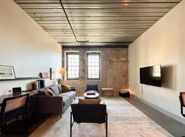 Cozy Double Queen Apartment Close to Fiserv with Parking - Sleeps 4-5