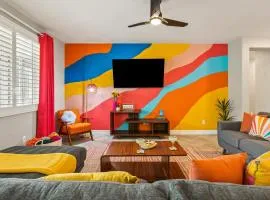 Kaleidoscope by AvantStay Colorful Escape Pool