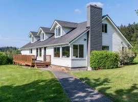 Bayview Together Farm by AvantStay A Location