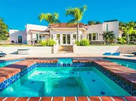 Grapevine by AvantStay Secluded 5BR Villa 4 Acres of Vineyards Avo Groves