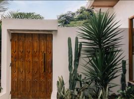 Hotel Pimampiro，位于巴克里索莫雷诺港的酒店