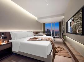 重庆伯特高空酒店江北嘴洪崖洞店Chongqing Bert High-Altitude Hotel Jiangbeizui Financial Center Branch，位于重庆的酒店