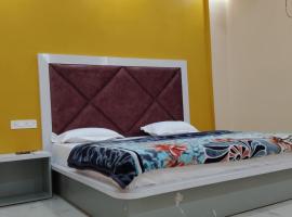 Hotel Nitya shree，位于Kankhal的酒店