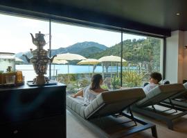 丽都酒店，位于莱德罗的酒店