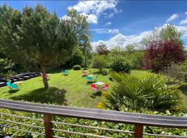 Chez Jade et Zoé，位于Ortholès的酒店