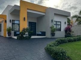 Serenity Villa，位于欧丘里欧的酒店