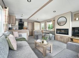 Heather View Essential Clover Caravan 1，位于斯坦厄普的酒店