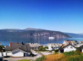 Panorama by the fjord - Stryn，位于史特林的酒店