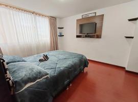 Apartaestudio c&eacute;ntrico y acogedor con cocina y WiFi Tunja，位于通哈的住宿
