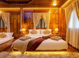 Wellness Resort Rayong Managed by the SCN，位于Ban Huai Pla Kang的带泳池的酒店