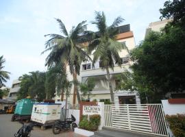 De Crown Luxury Hotel，位于卡基纳达的酒店