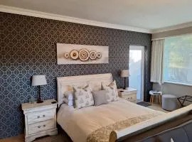 The Bellabi Suite - Luxury self-catering apartments