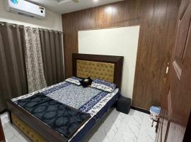 kohistan Enclave wah cantt，位于Dhok Mochiān的酒店