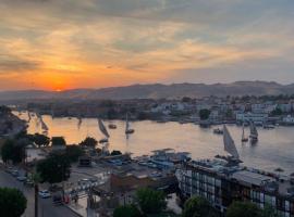 Nile Hotel，位于阿斯旺的酒店