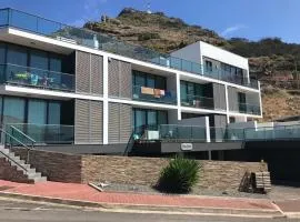 Apto Vista Baía Machico by Susys Holidays