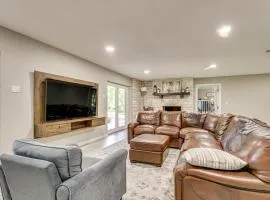 Home Gym, Office and Dock! Seguin Riverfront Retreat