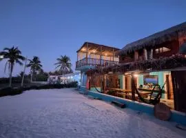 Casa Awakening, Beach-front