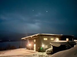 Luxury Arctic Cabin，位于Øverbygd的酒店