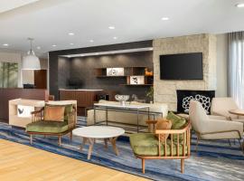 Fairfield Inn & Suites by Marriott West Monroe，位于西门罗的酒店