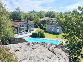 Architect-designed villa with pool, sauna and sea view in Mjörn SE09124