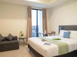 Spacious and Homey Studio at Cleon Park Apartment By Travelio