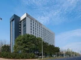 武汉光谷湖北经济学院美仑酒店