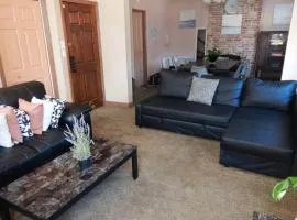 3 Beds, homey, spacious, stadiums, free parking, parks