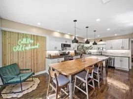 Stay at this Old Fashion House in Bardstown