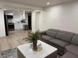 Pelham parkway North