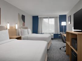 Spark by Hilton Washington Meadowlands Blvd，位于华盛顿的酒店