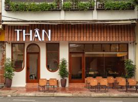 Than Coffee & Homestay，位于海防的酒店