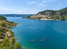 Camping Tikayan les Rives du Lac de Sainte Croix - Maeva
