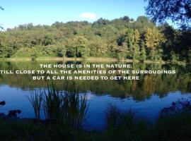 Il Fiume Azzurro Home B&B，位于卡斯泰莱托索普拉蒂奇诺的海滩酒店