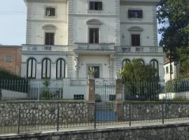 Villa Santoni Guest House