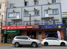 Hotel Ferrari，位于南河镇的酒店