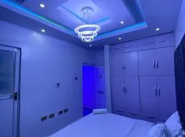 Modern 2-Bedroom Secure Apartment in Surulere
