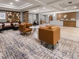 Holiday Inn & Suites Columbia NE - Ft Jackson Area by IHG，位于哥伦比亚的酒店